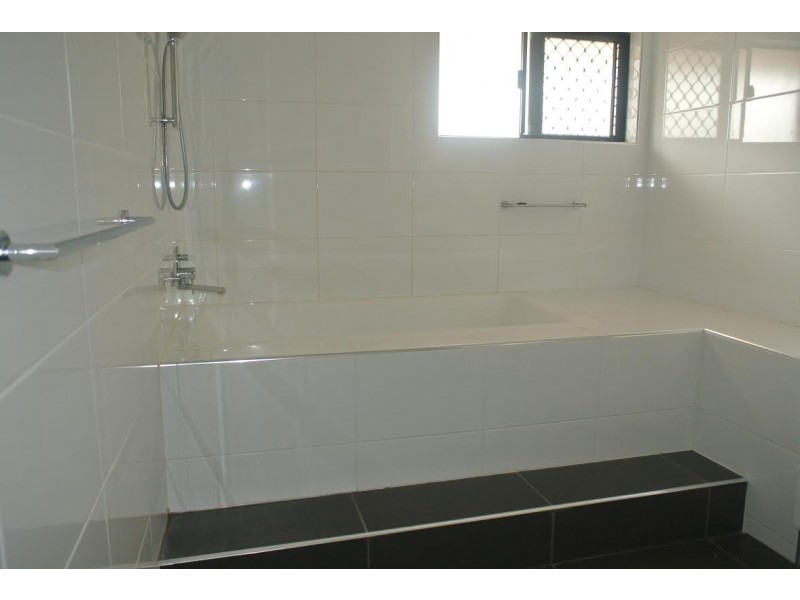 2 McKillop Street, Rothwell QLD 4022