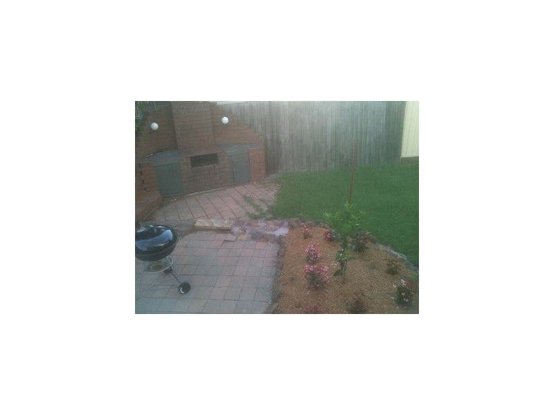 10 Tournay Street, Peakhurst NSW 2210