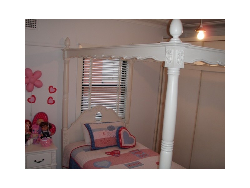 9 Maiden Street, Greenacre NSW 2190