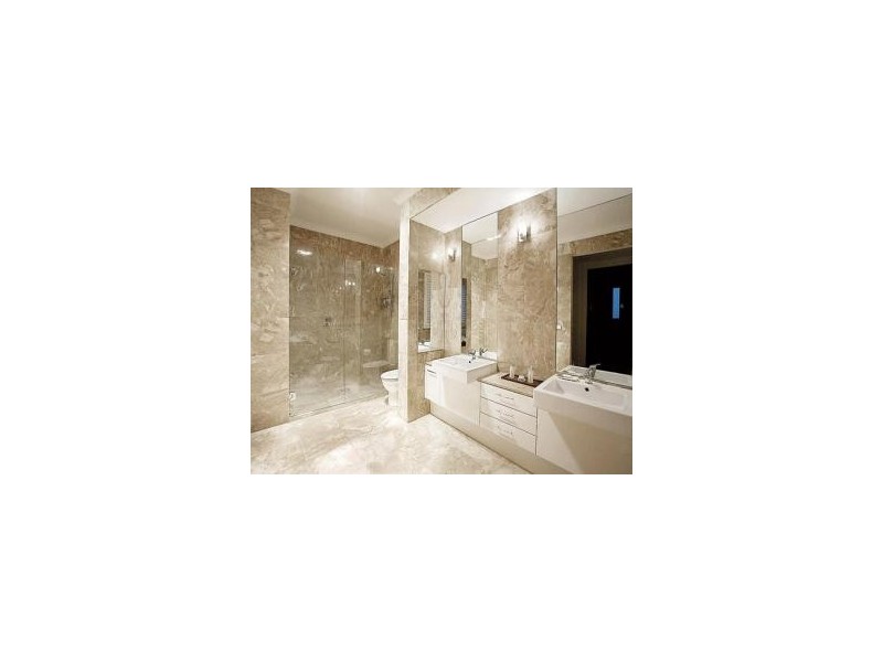 Edensor Park NSW 2176