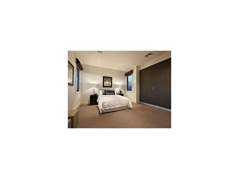 Edensor Park NSW 2176