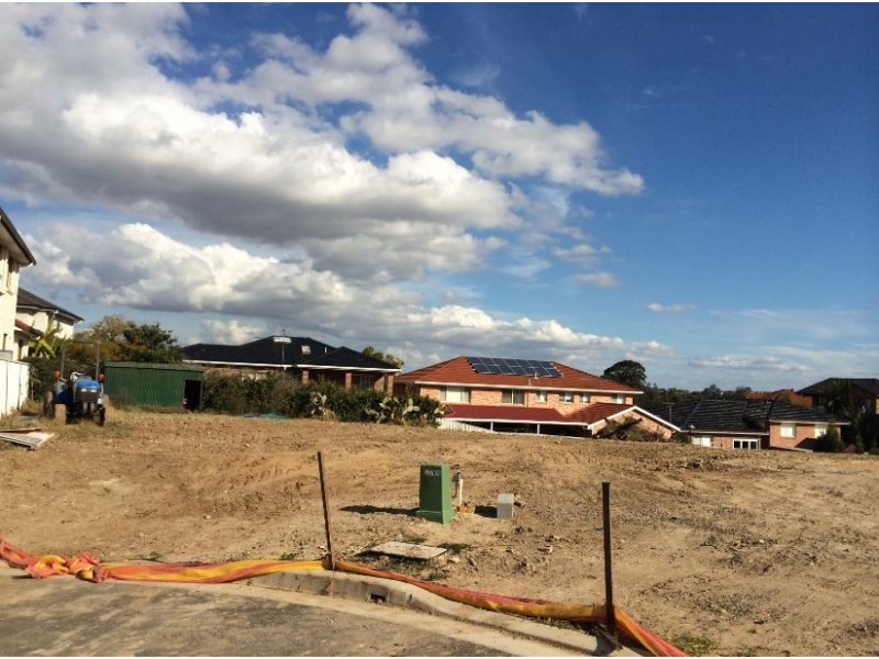 Edensor Park NSW 2176