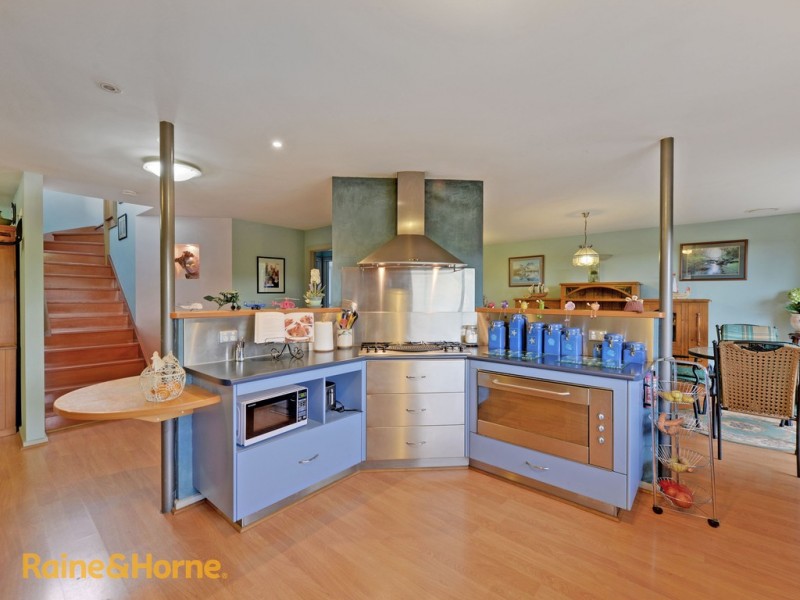 12 Adelong Drive, Kingston TAS 7050