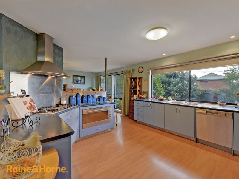 12 Adelong Drive, Kingston TAS 7050