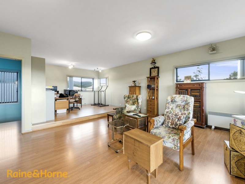 12 Adelong Drive, Kingston TAS 7050