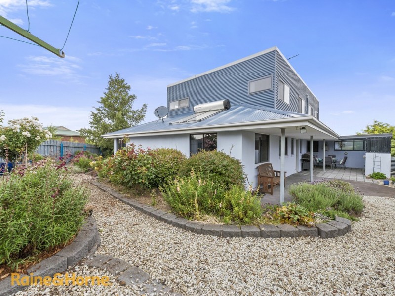 12 Adelong Drive, Kingston TAS 7050