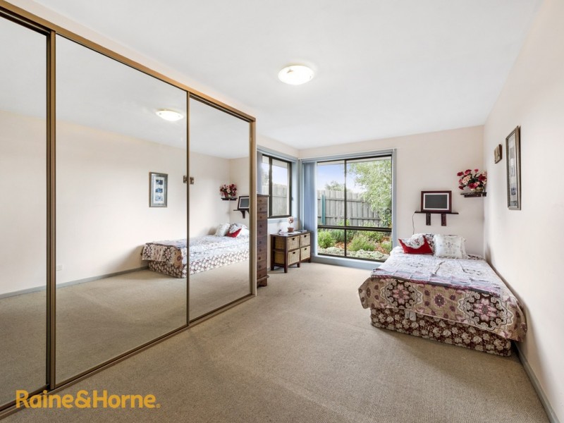 12 Adelong Drive, Kingston TAS 7050