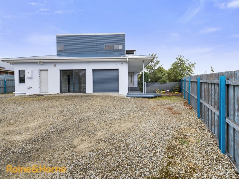 12 Adelong Drive, Kingston TAS 7050