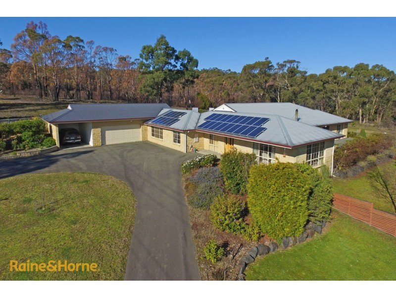 18 Burwood Drive, Blackmans Bay TAS 7052