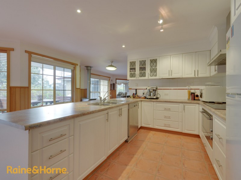 18 Burwood Drive, Blackmans Bay TAS 7052