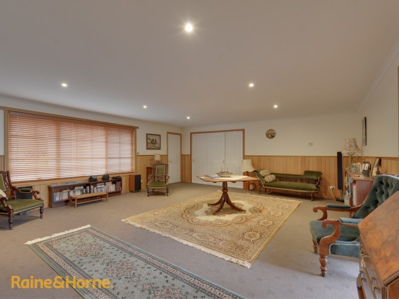 18 Burwood Drive, Blackmans Bay TAS 7052