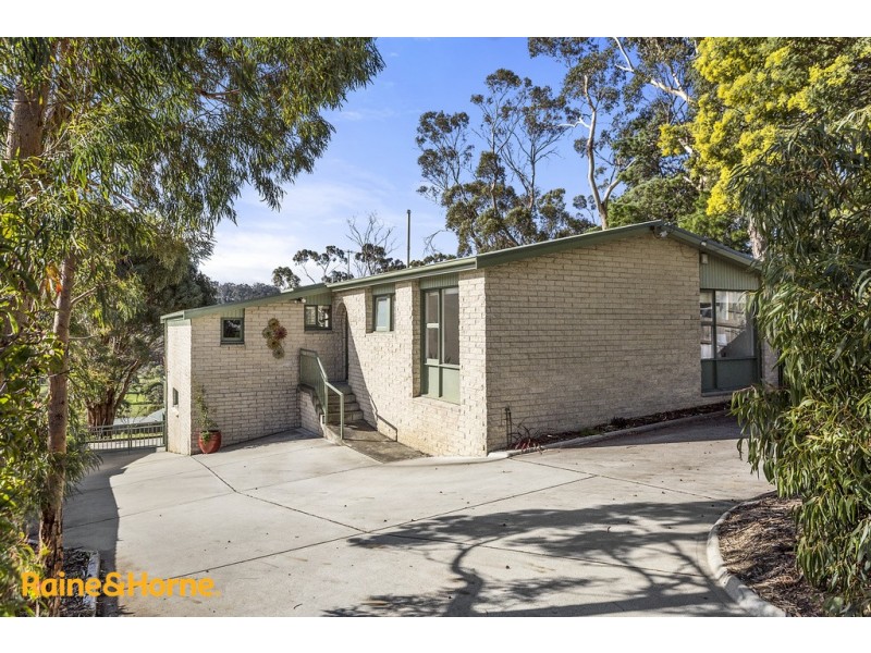 73 Auburn Road, Kingston Beach TAS 7050