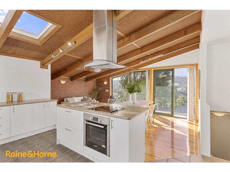 73 Auburn Road, Kingston Beach TAS 7050