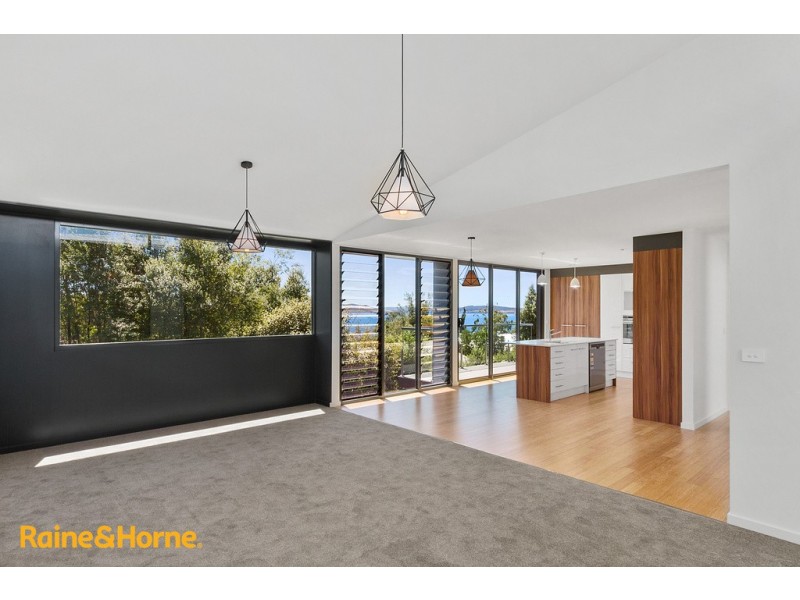 3/23 Powell Road, Blackmans Bay TAS 7052