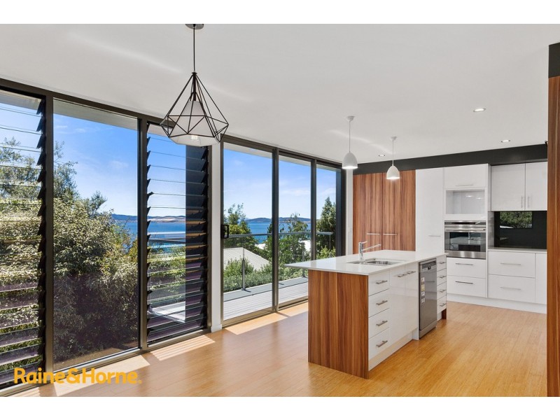 3/23 Powell Road, Blackmans Bay TAS 7052