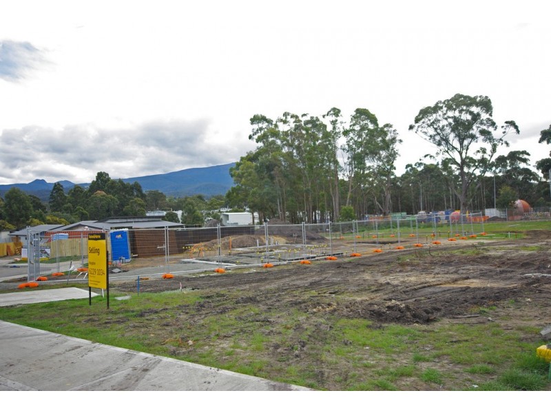 355 Redwood Road, Kingston TAS 7050
