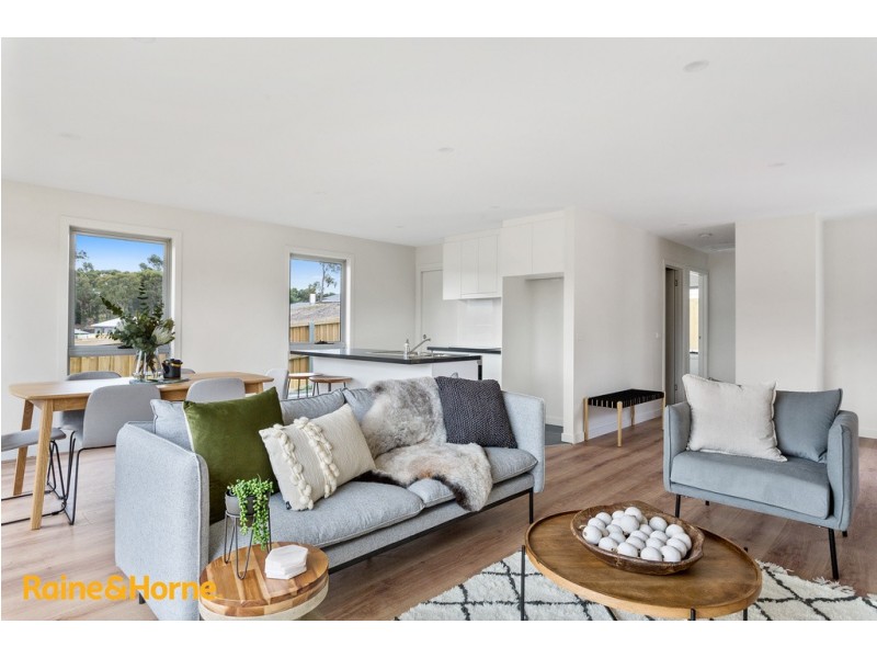 8 Booyaa Street, Kingston TAS 7050