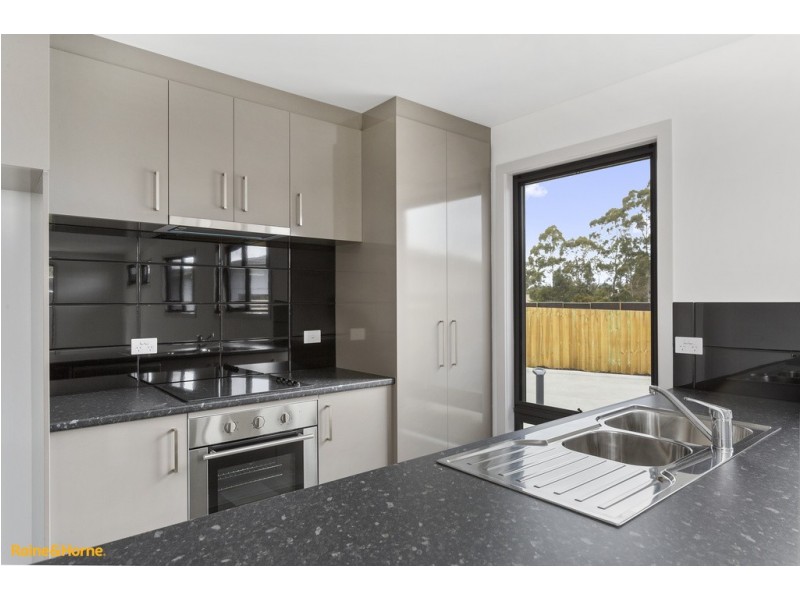 8 Booyaa Street, Kingston TAS 7050