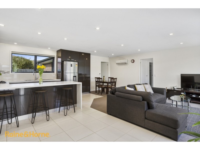 2/33 Lester Crescent, Kingston TAS 7050