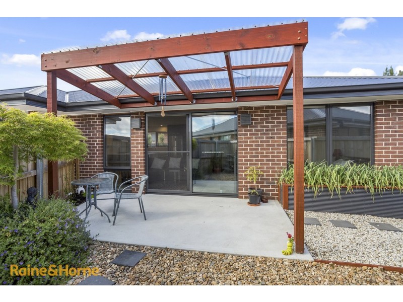 2/33 Lester Crescent, Kingston TAS 7050