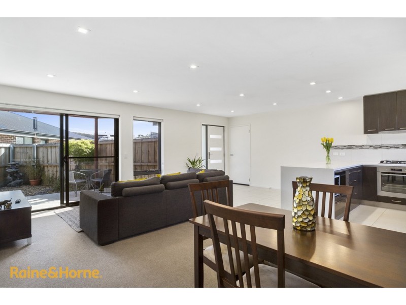 2/33 Lester Crescent, Kingston TAS 7050