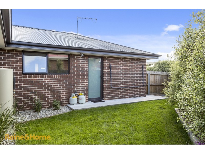2/33 Lester Crescent, Kingston TAS 7050
