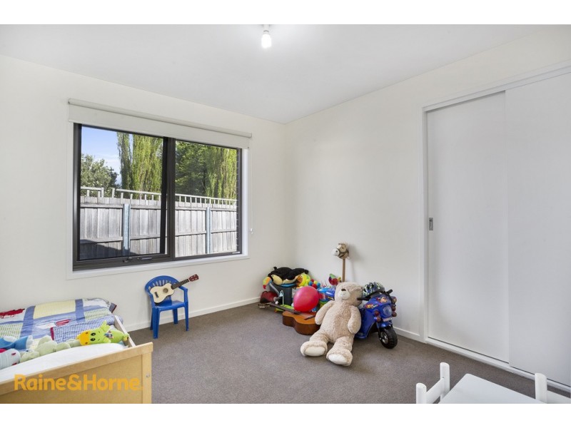 2/33 Lester Crescent, Kingston TAS 7050