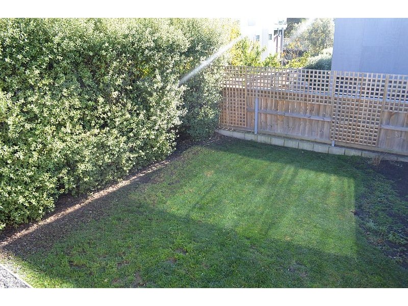 1/23 Powell Road, Blackmans Bay TAS 7052