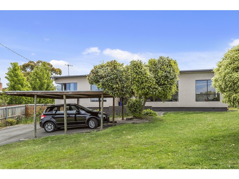 165 Roslyn Avenue, Blackmans Bay TAS 7052
