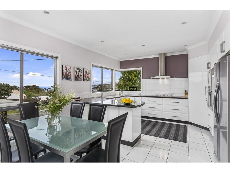 165 Roslyn Avenue, Blackmans Bay TAS 7052