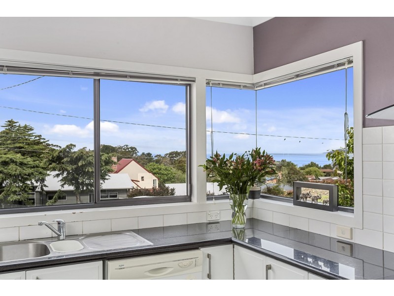 165 Roslyn Avenue, Blackmans Bay TAS 7052
