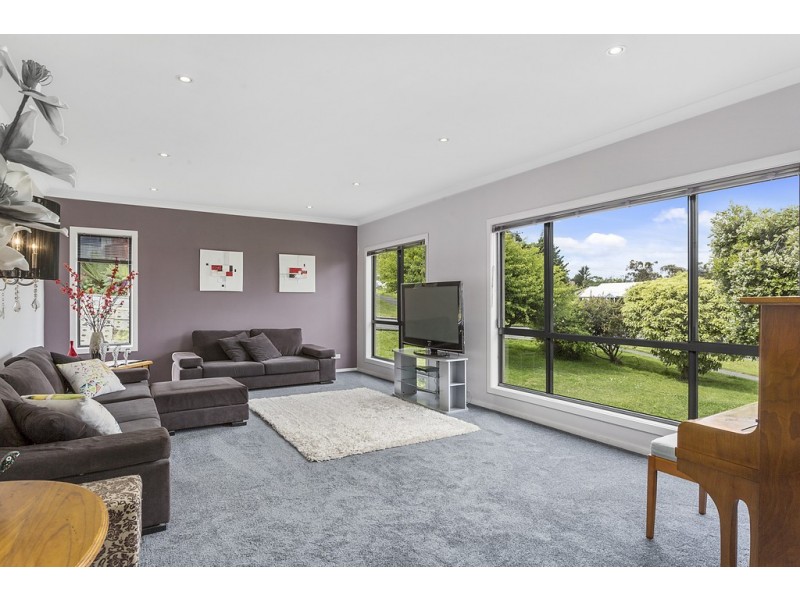 165 Roslyn Avenue, Blackmans Bay TAS 7052