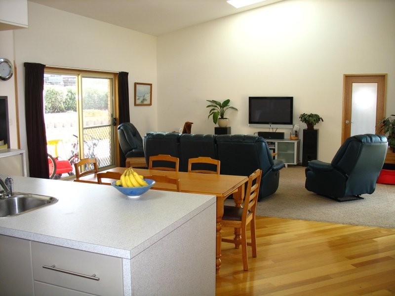 83 Kingston View Drive, Kingston TAS 7050