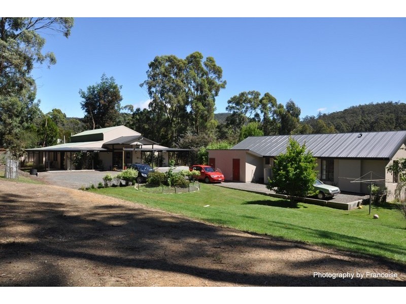 42 Manuka Road, Oyster Cove TAS 7150