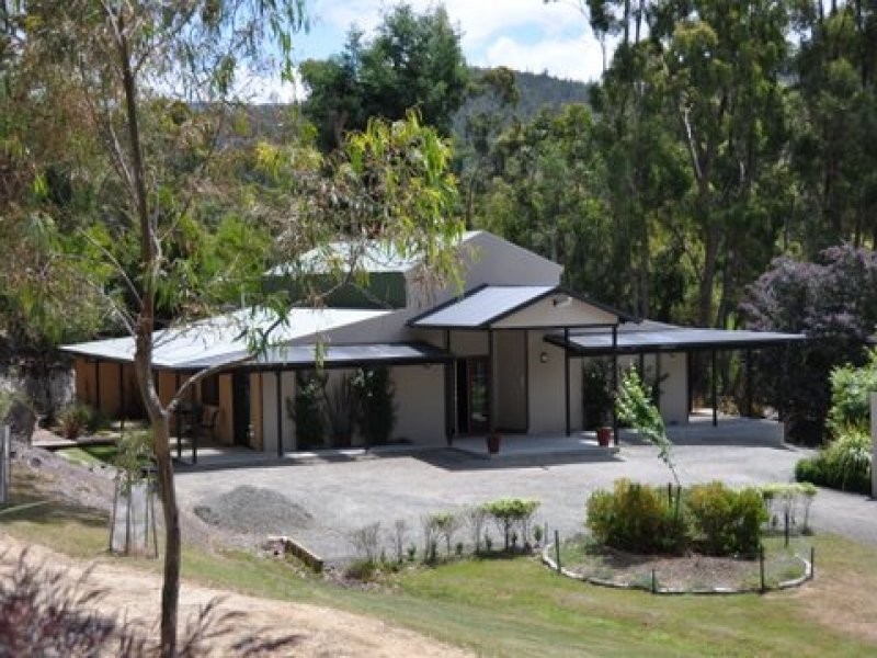 42 Manuka Road, Oyster Cove TAS 7150