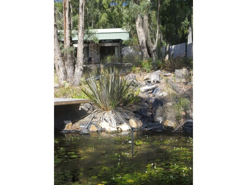 42 Manuka Road, Oyster Cove TAS 7150