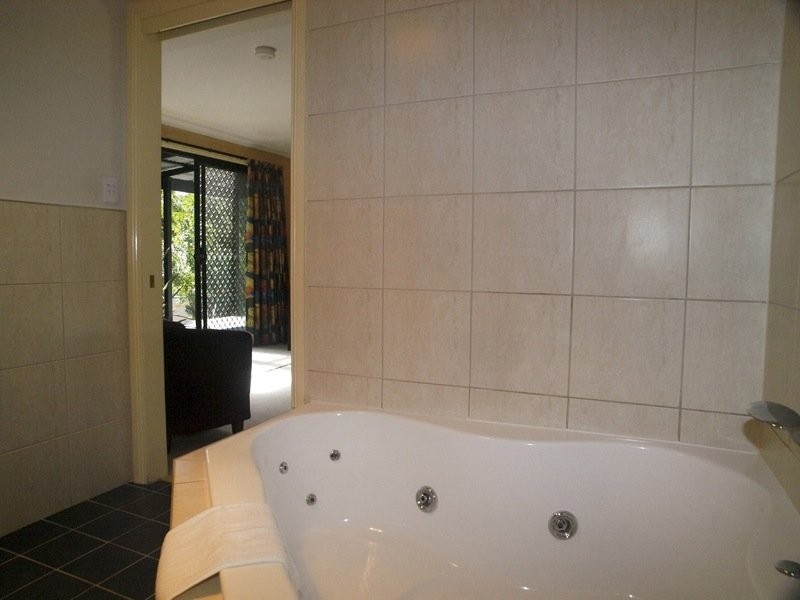 42 Manuka Road, Oyster Cove TAS 7150