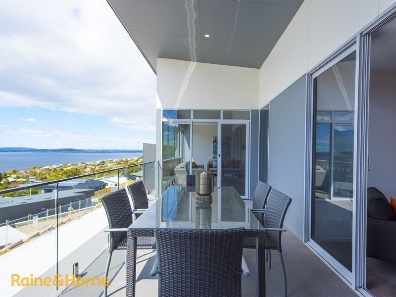 Unit 3/30 Caladium Place, Blackmans Bay TAS 7052