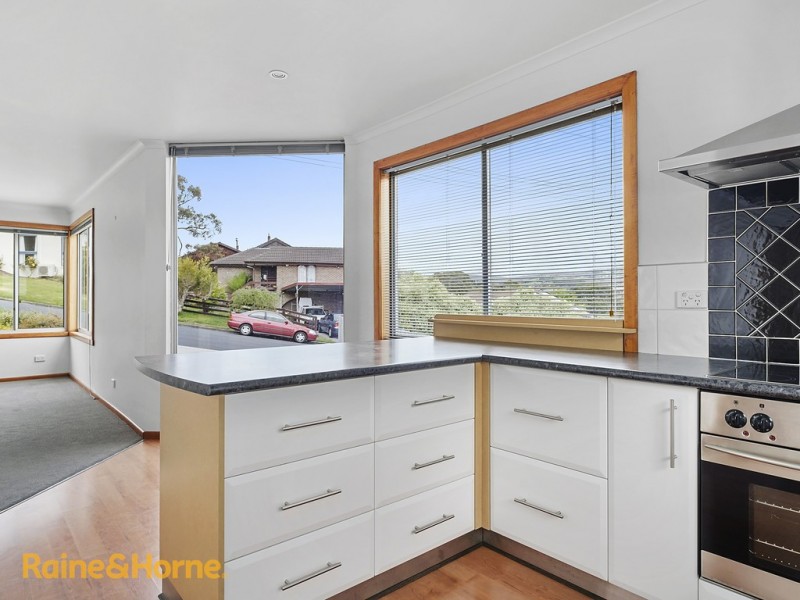 Unit 1 of 38 Hutchins Street, Kingston TAS 7050