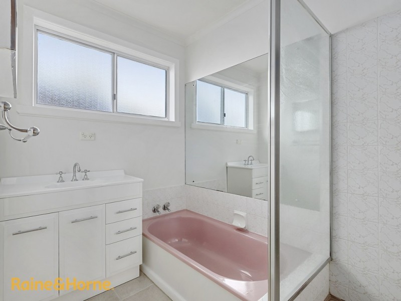 Unit 1 of 38 Hutchins Street, Kingston TAS 7050