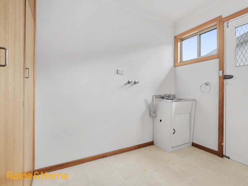 Unit 1 of 38 Hutchins Street, Kingston TAS 7050