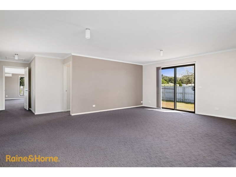 8 Dickson Street, Electrona TAS 7054