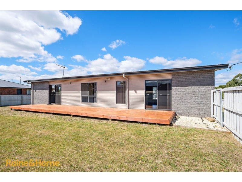 8 Dickson Street, Electrona TAS 7054