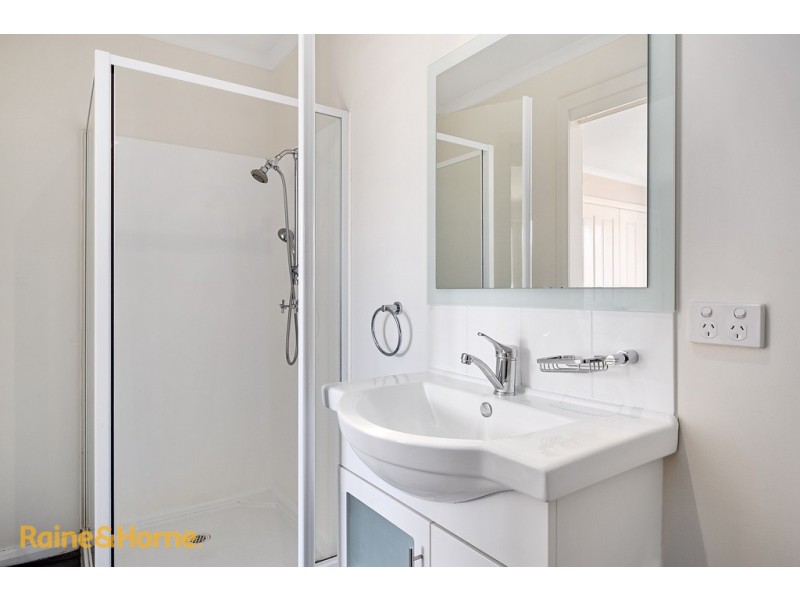 8 Dickson Street, Electrona TAS 7054
