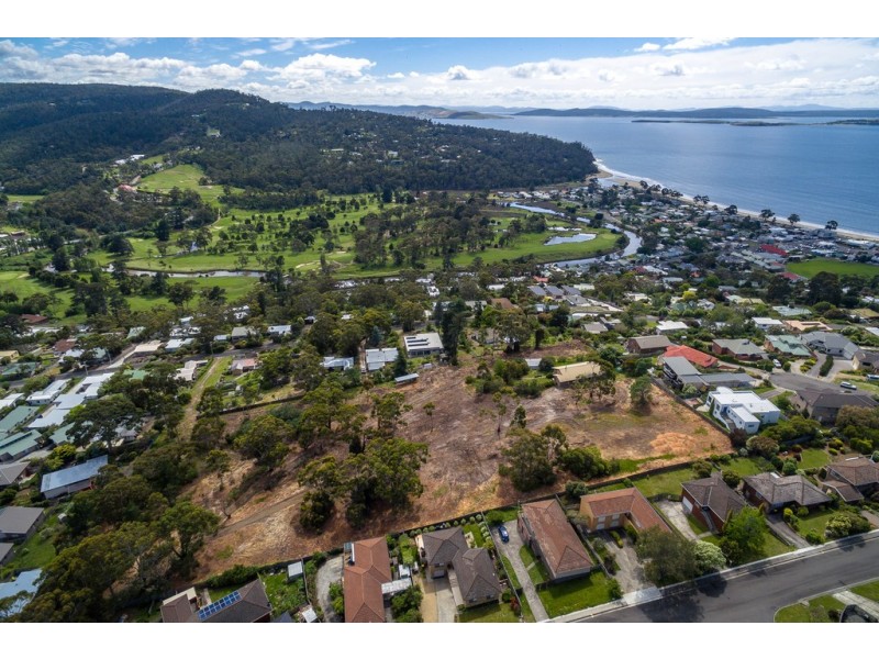 42 L Hutchins Street, Kingston TAS 7050