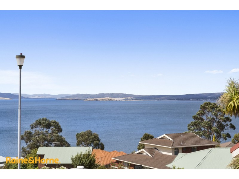 2 Jodie Court, Blackmans Bay TAS 7052