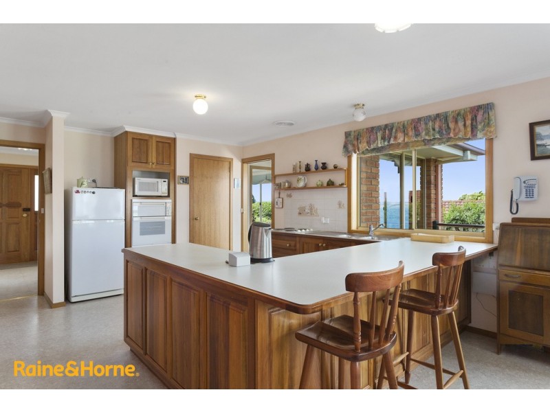2 Jodie Court, Blackmans Bay TAS 7052