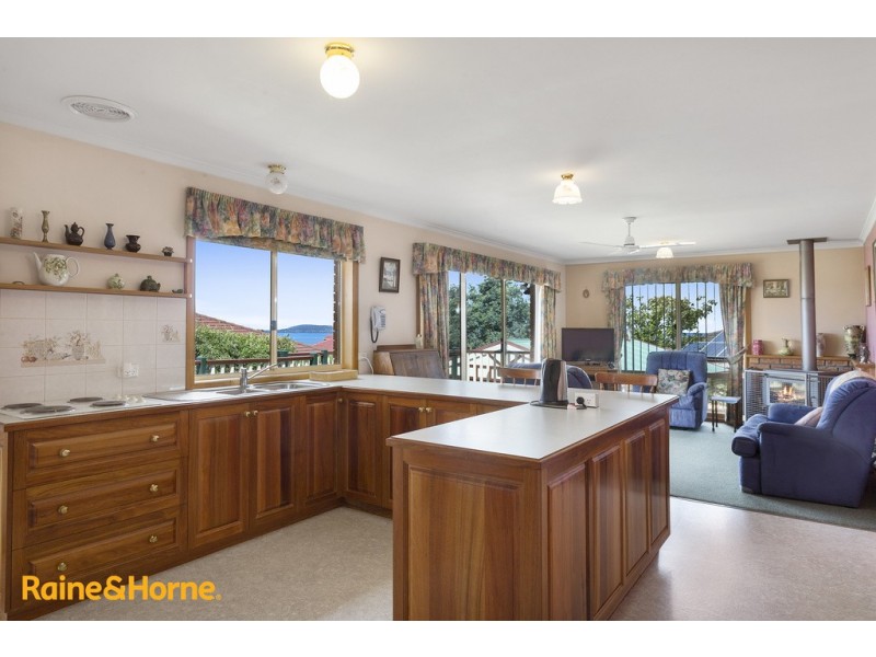 2 Jodie Court, Blackmans Bay TAS 7052