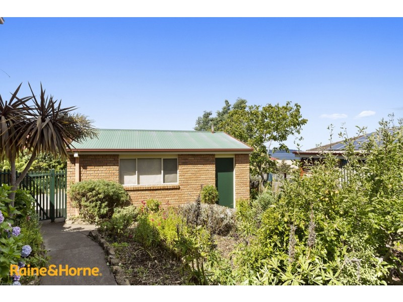 2 Jodie Court, Blackmans Bay TAS 7052