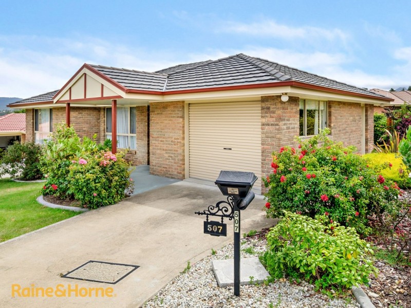 507 Village Drive, Kingston TAS 7050